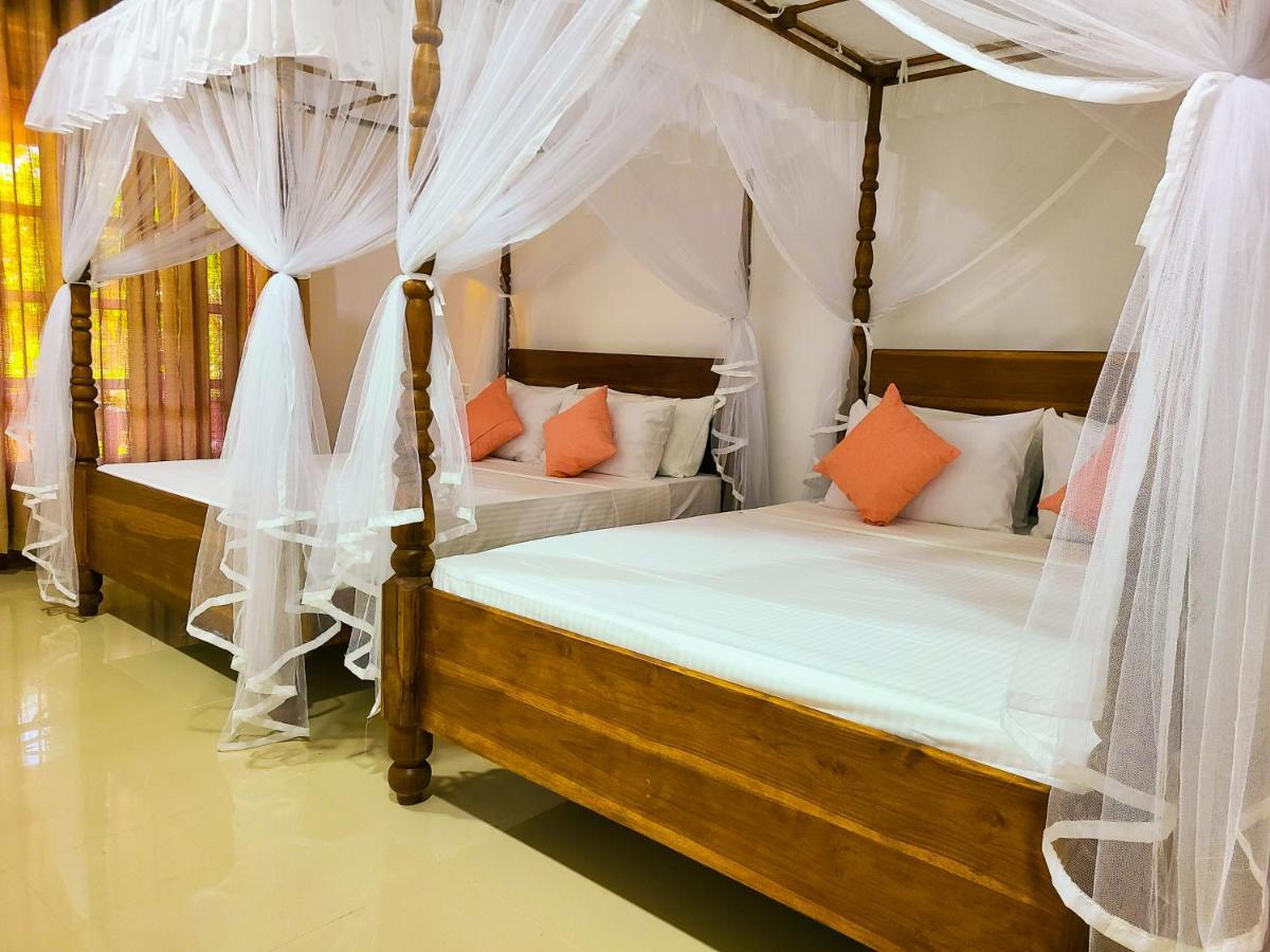 Woodholic Homestay Sigiriya Exteriör bild