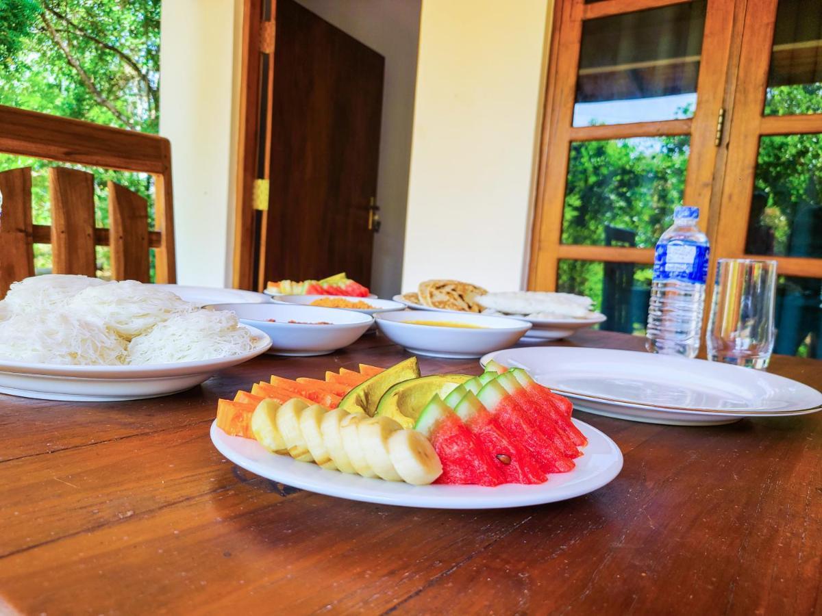Woodholic Homestay Sigiriya Exteriör bild