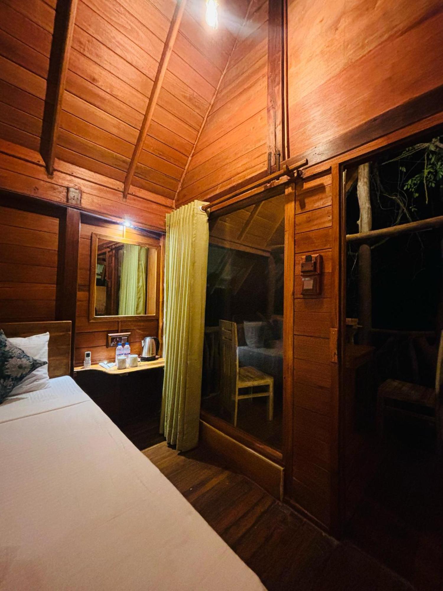 Woodholic Homestay Sigiriya Exteriör bild