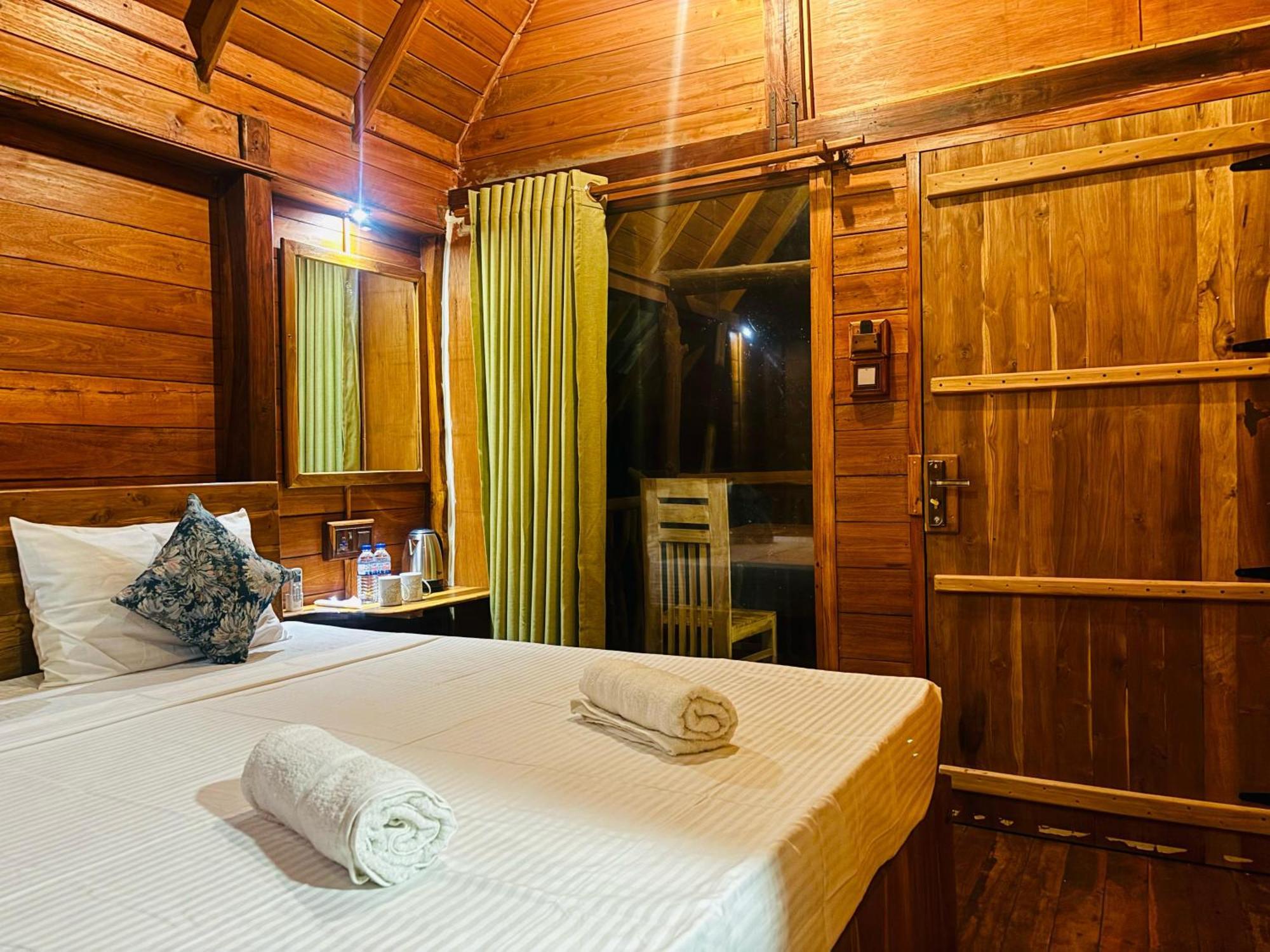 Woodholic Homestay Sigiriya Exteriör bild